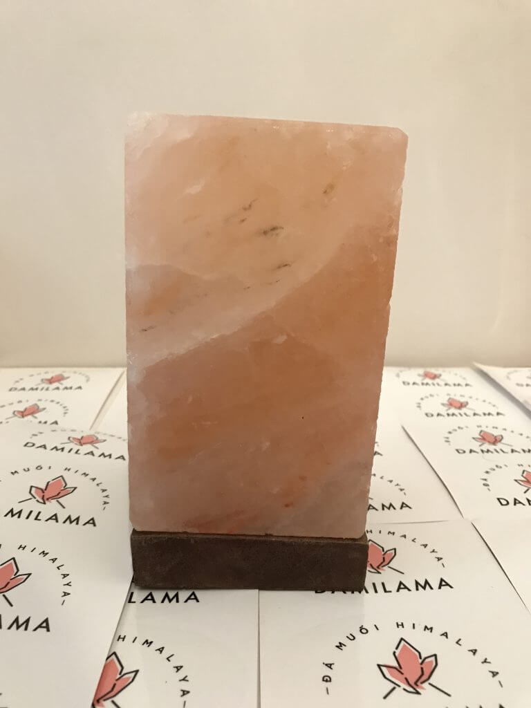 Mua [Đèn Phong Thủy] Đèn Đá Muối 4.6kg Size Lớn Hình Vuông Nhập Khẩu Chính Hãng Himalaya giá tốt. Mua hàng qua mạng uy tín, tiện lợi.