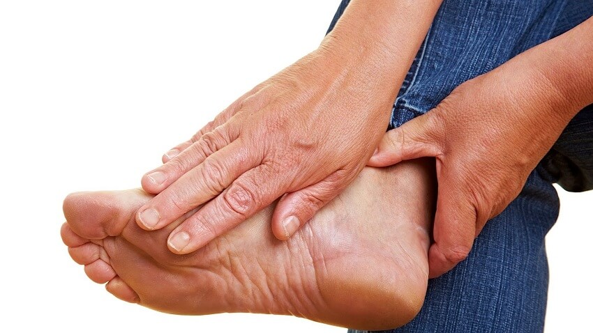 Hỗ Trợ Điều Trị Tê Bì Tay Chân Bằng Đá Muối Himalaya 1 2020