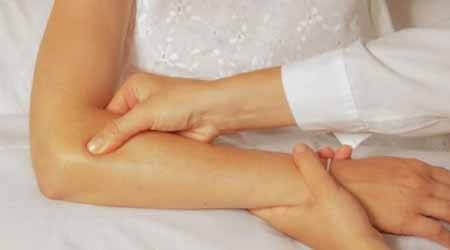Tê Cánh Tay Và Những Mối Nguy Hiểm Dễ Mắc Phải 4 2020